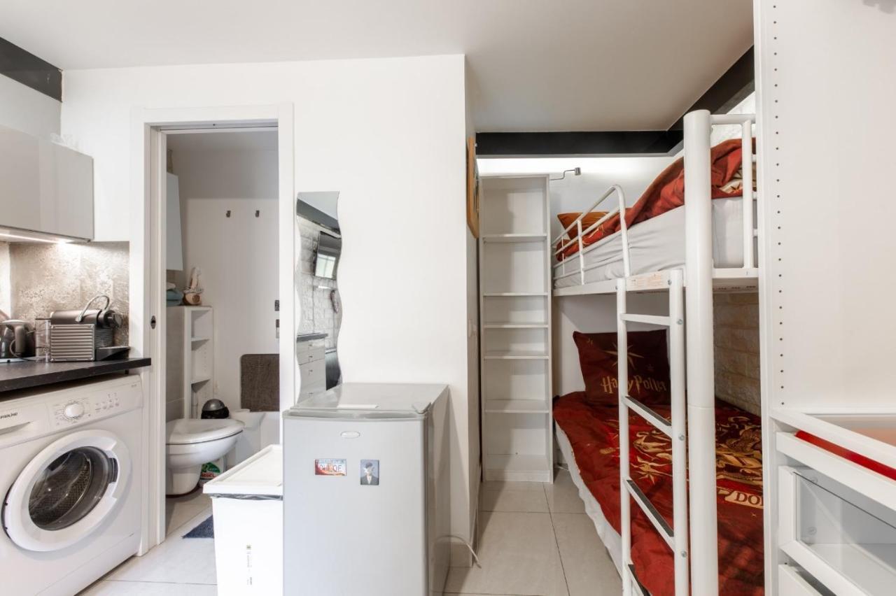 Studio A Paris Et Desinfection Rigoureux Du Logis Kültér fotó