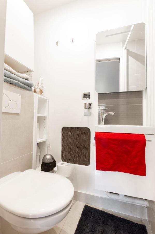 Studio A Paris Et Desinfection Rigoureux Du Logis Kültér fotó